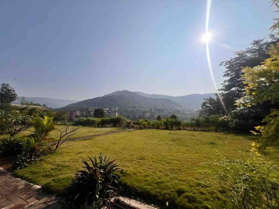 Endora - A Fully Equipped Lake-facing 3bhk