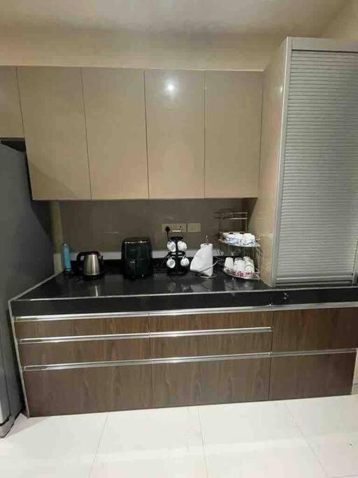 Endora - A Fully Equipped Lake-facing 3bhk Holiday home